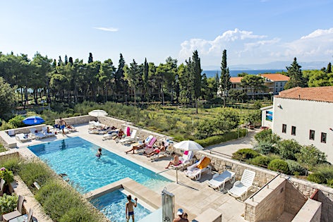 Velaris Resort